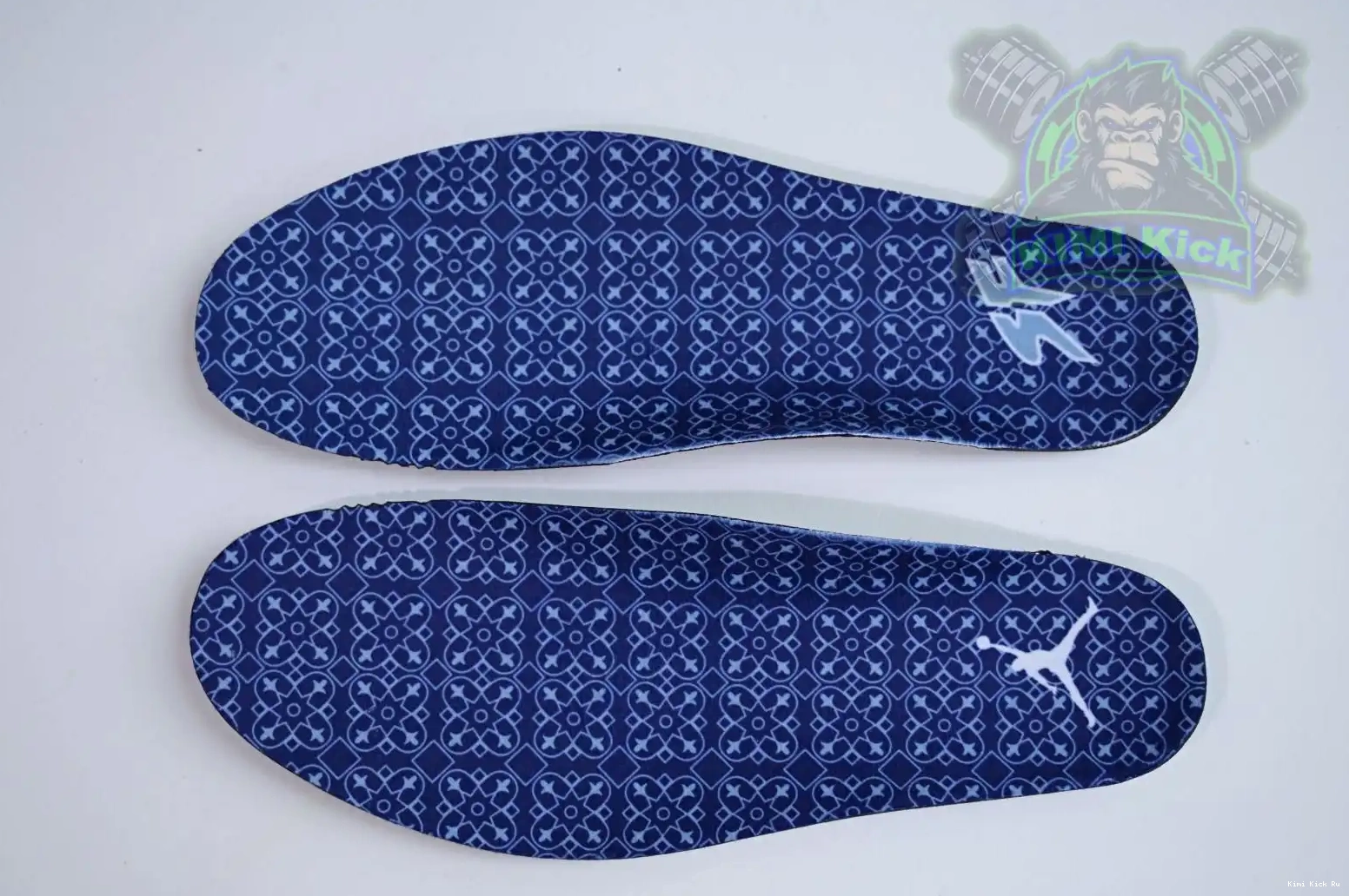 Kimikick x SoleFly Jordan Air 8 0817